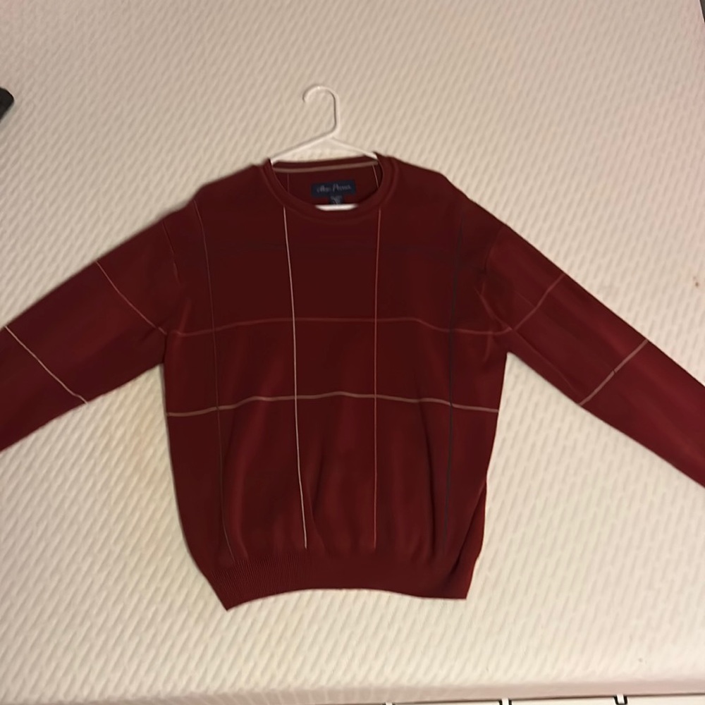 Can be worn by men or women. Selling because I don’t wear it.